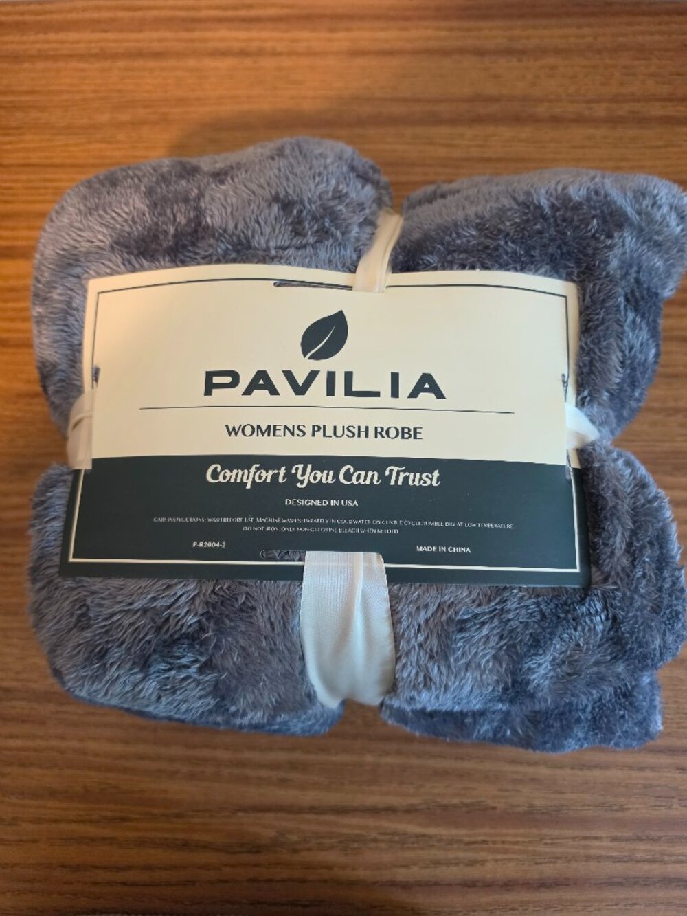 Pavilia NWT Plush Shaggy Fleece Robe